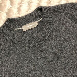 Everlane 100% Cashmere Crewneck Sweater | Charcoal Gray | Size M